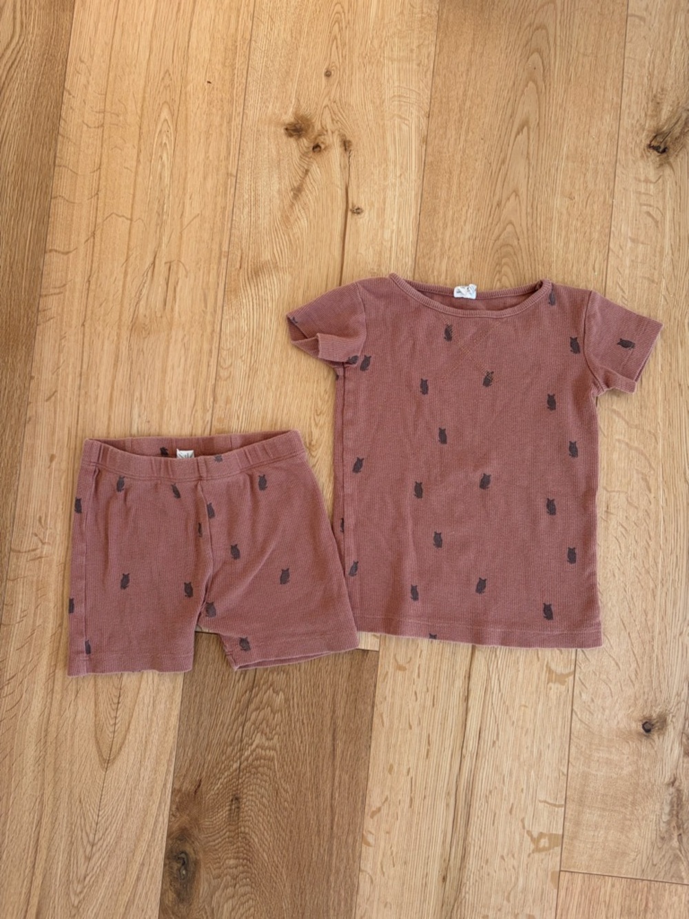 kate quinn Mauve Ribbed Toddler Top with Cat Silhouettes